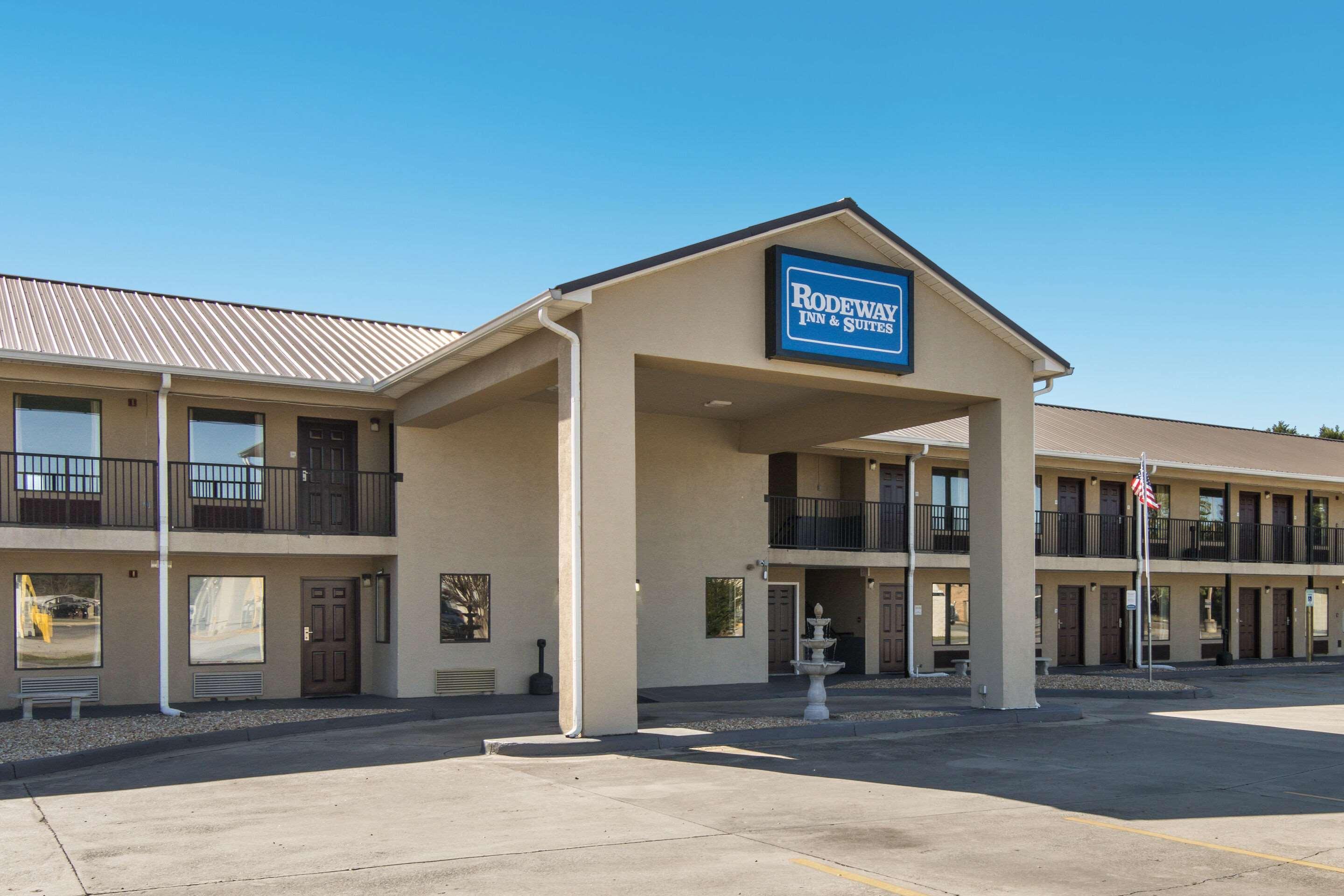 Rodeway Inn & Suites Dublin Exterior foto